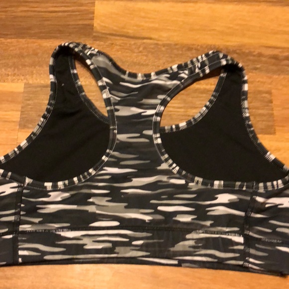 Nike Dri-Fit Sports Bra - Picture 3 of 3